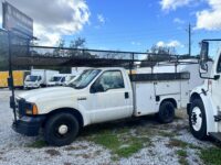 2005 Ford Utility Truck side