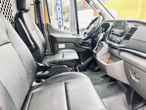 2021 Ford Transit Van Base - Photo 6